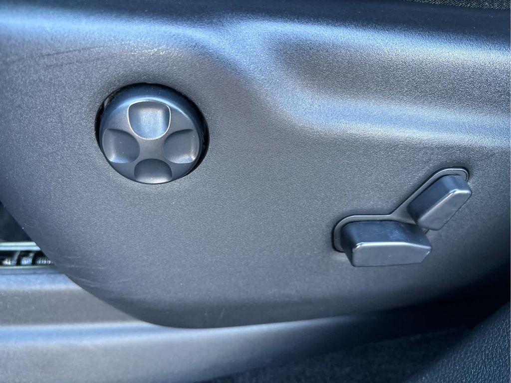 used 2018 Jeep Grand Cherokee car, priced at $15,461