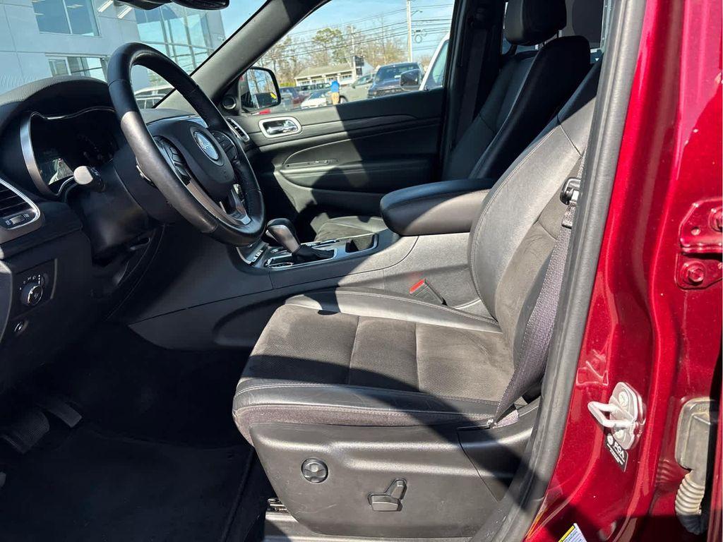 used 2022 Jeep Grand Cherokee car, priced at $27,460