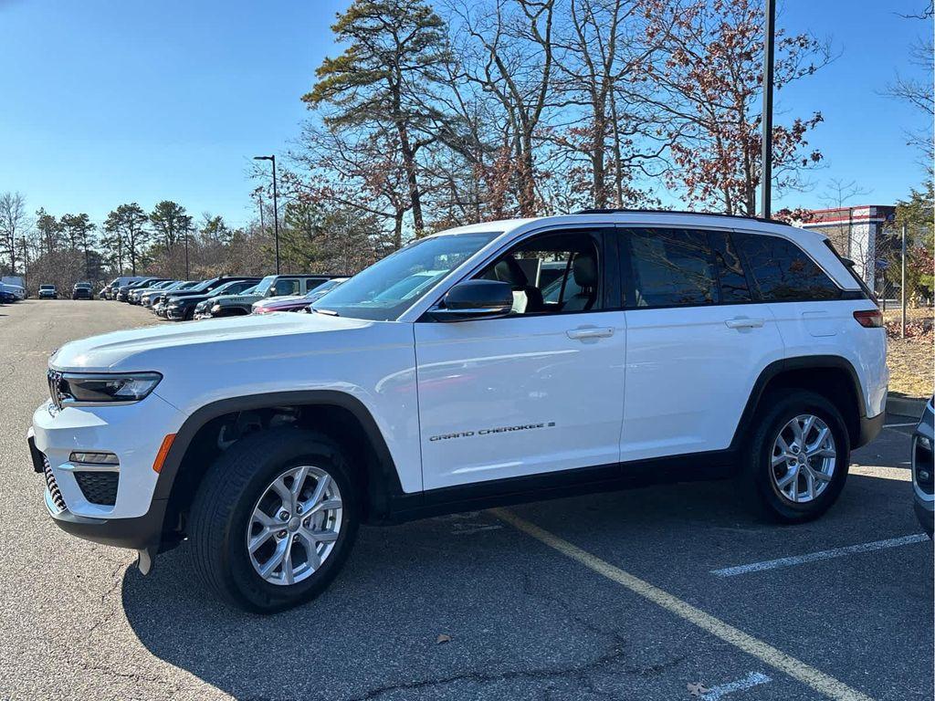 used 2023 Jeep Grand Cherokee car, priced at $33,937