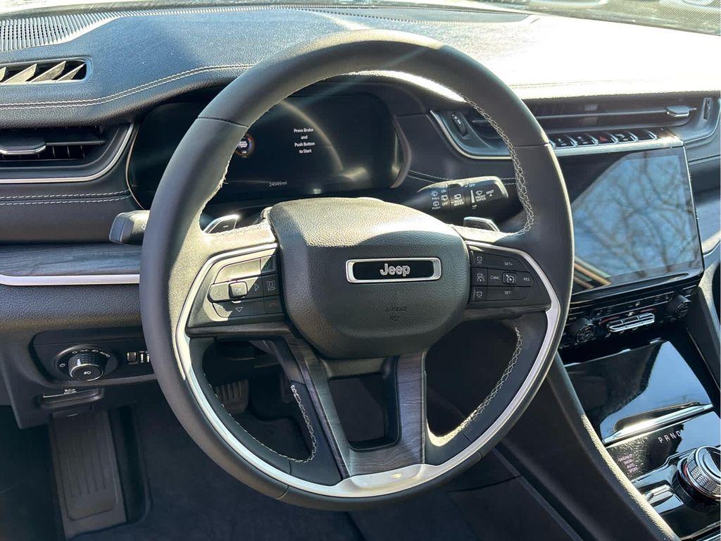 used 2023 Jeep Grand Cherokee car, priced at $33,937