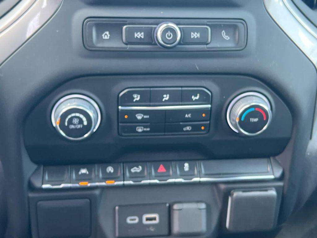 used 2024 Chevrolet Silverado 1500 car, priced at $38,686