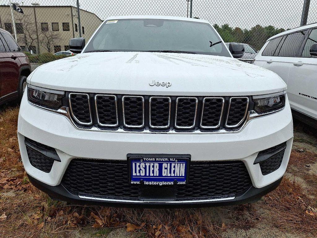 new 2025 Jeep Grand Cherokee car, priced at $43,575