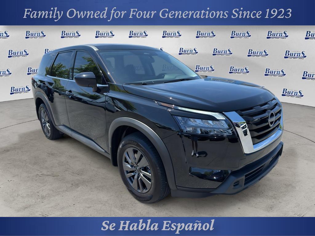 used 2025 Nissan Pathfinder car, priced at $31,900