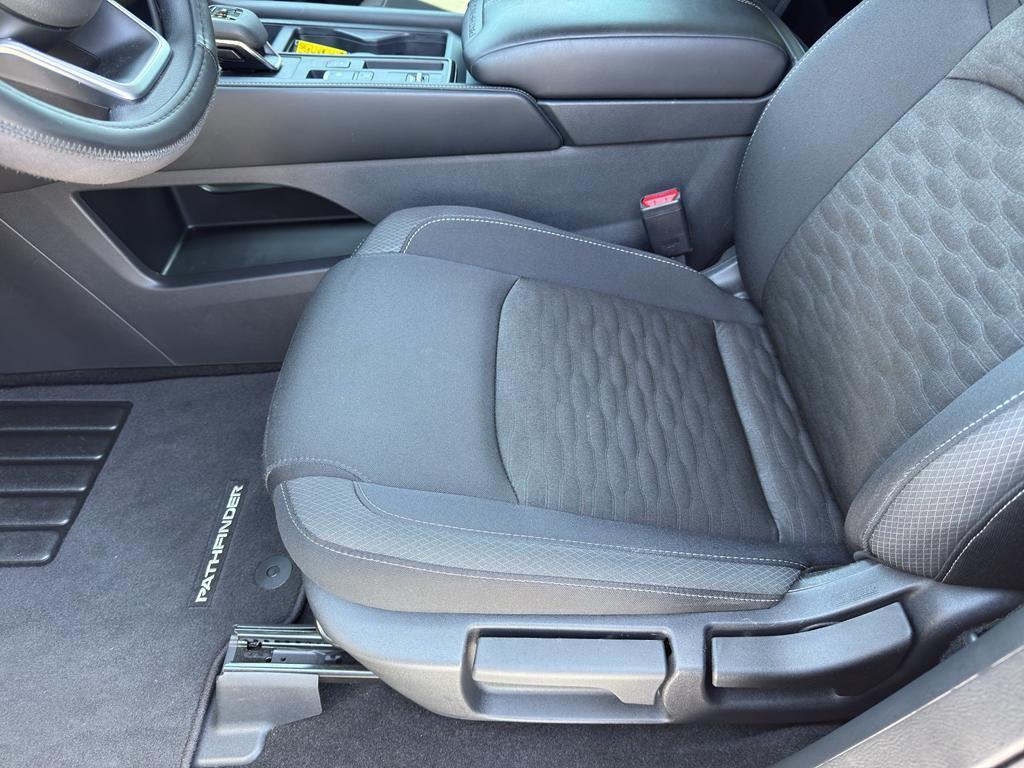 used 2025 Nissan Pathfinder car, priced at $31,900