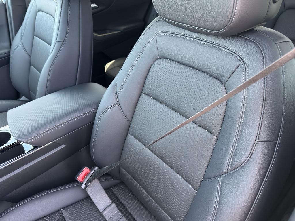 new 2026 Chevrolet Equinox car, priced at $31,115