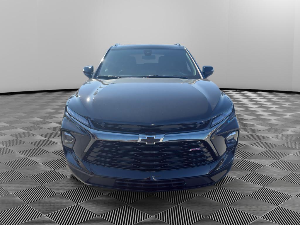 new 2025 Chevrolet Blazer car, priced at $43,040