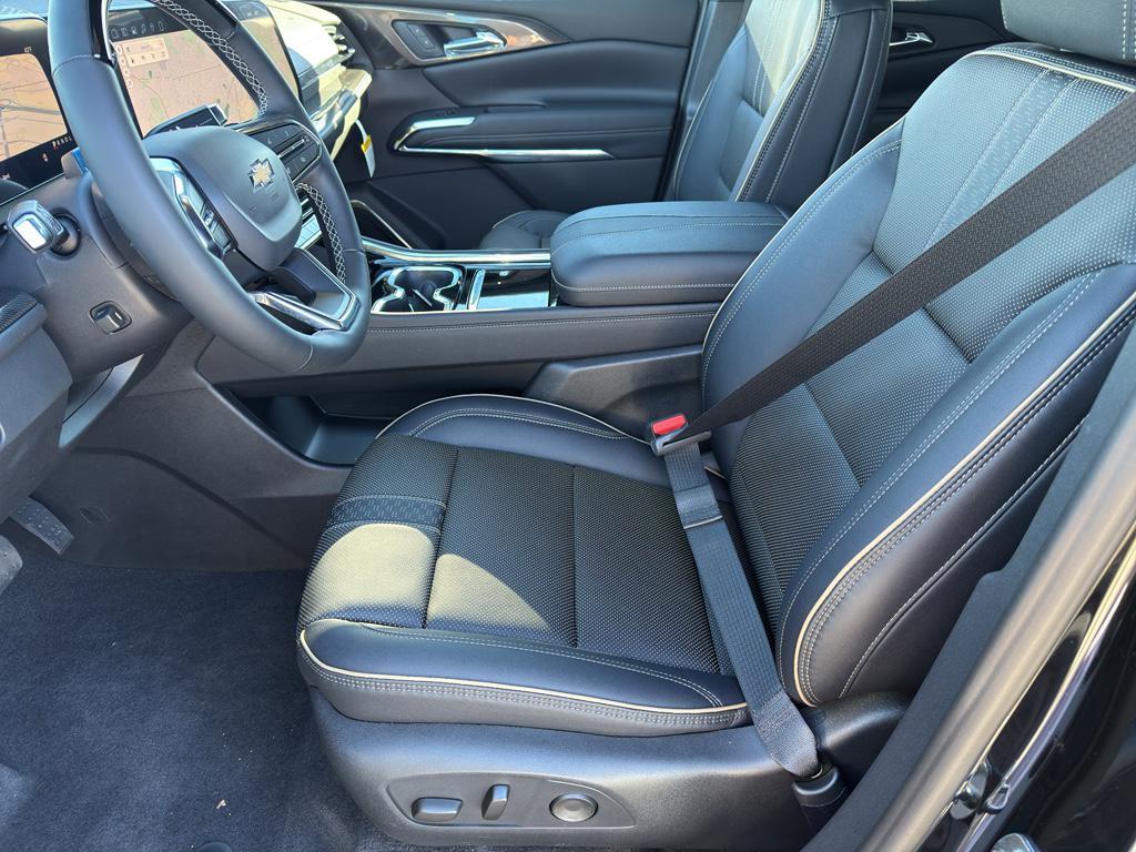 new 2026 Chevrolet Traverse car, priced at $53,737