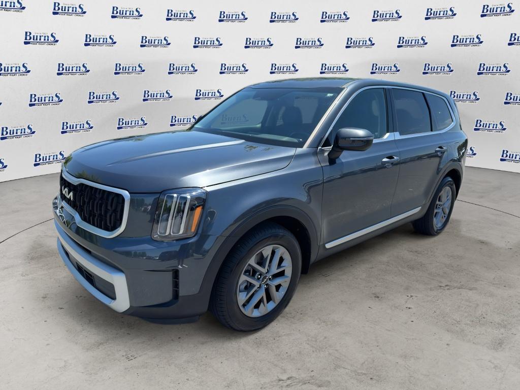 used 2023 Kia Telluride car, priced at $32,054