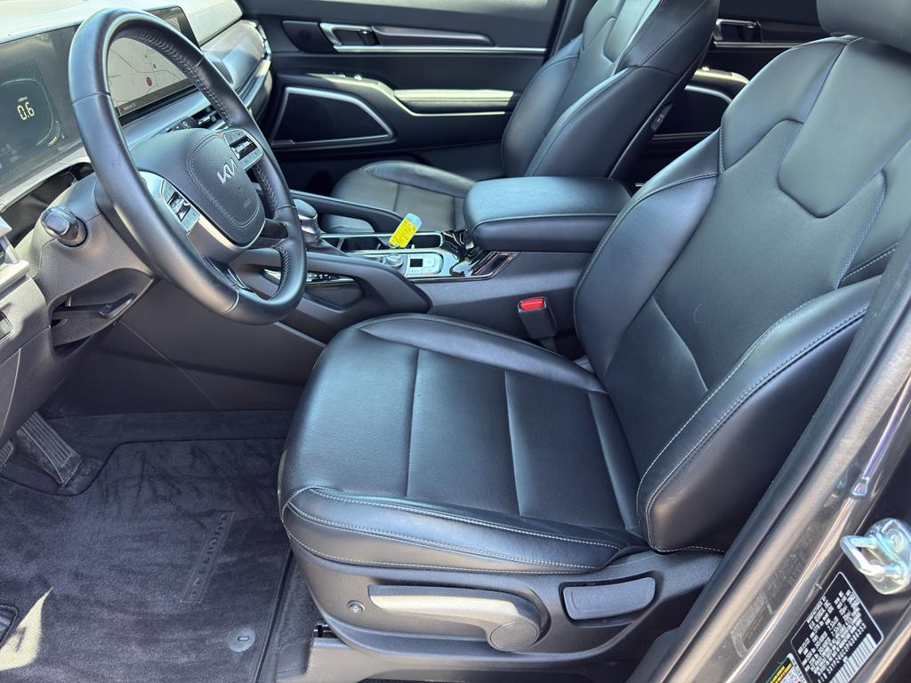 used 2023 Kia Telluride car, priced at $32,054