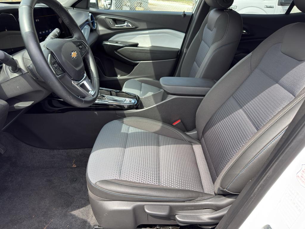 used 2025 Chevrolet Trax car, priced at $22,580