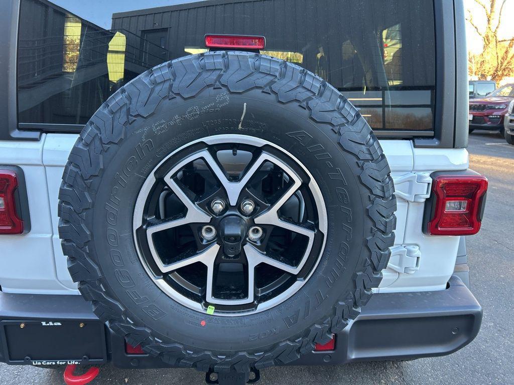 new 2026 Jeep Wrangler car, priced at $56,605