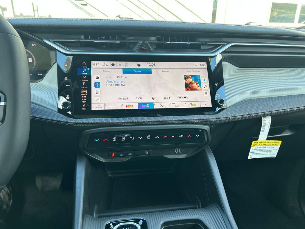 new 2026 Jeep Cherokee car, priced at $43,080