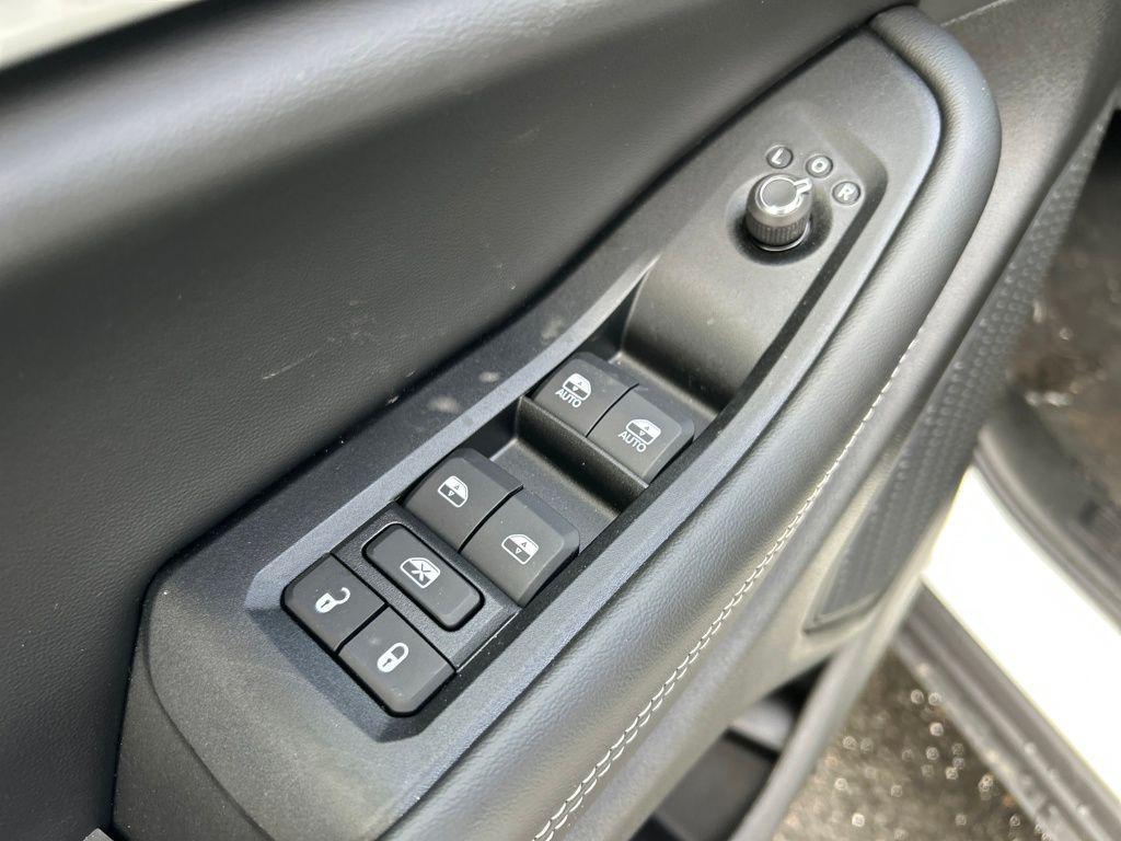 new 2026 Jeep Grand Cherokee car, priced at $47,180