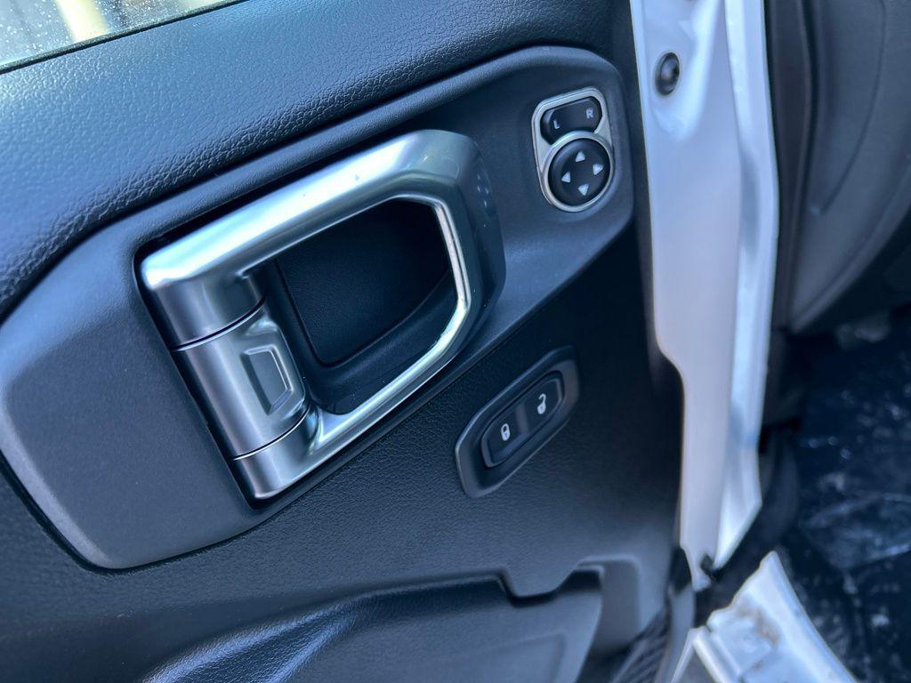 new 2026 Jeep Wrangler car, priced at $46,990