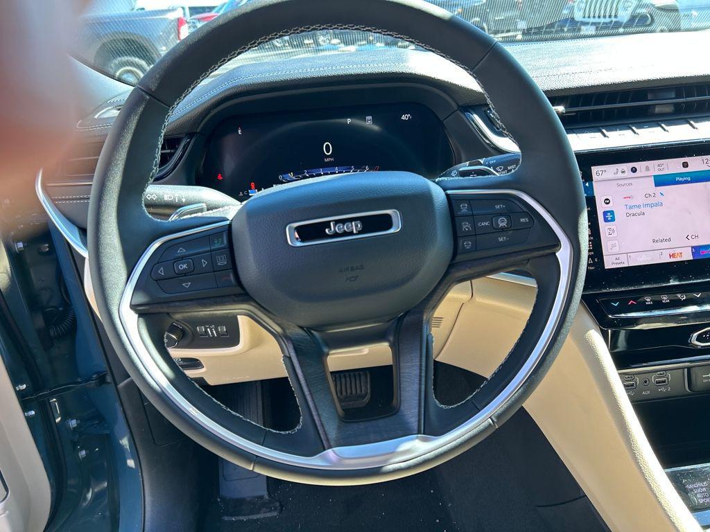 new 2026 Jeep Grand Cherokee car, priced at $45,585