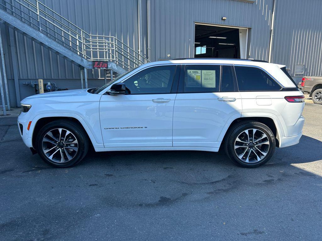 used 2023 Jeep Grand Cherokee car, priced at $37,600
