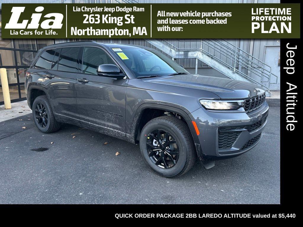 new 2026 Jeep Grand Cherokee car, priced at $47,775