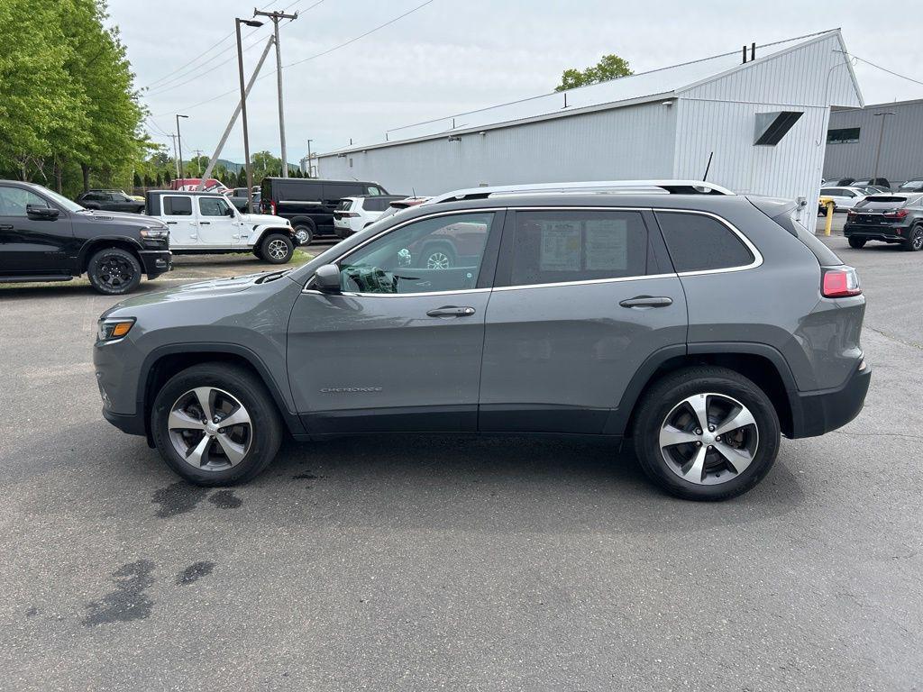 used 2020 Jeep Cherokee car, priced at $20,489