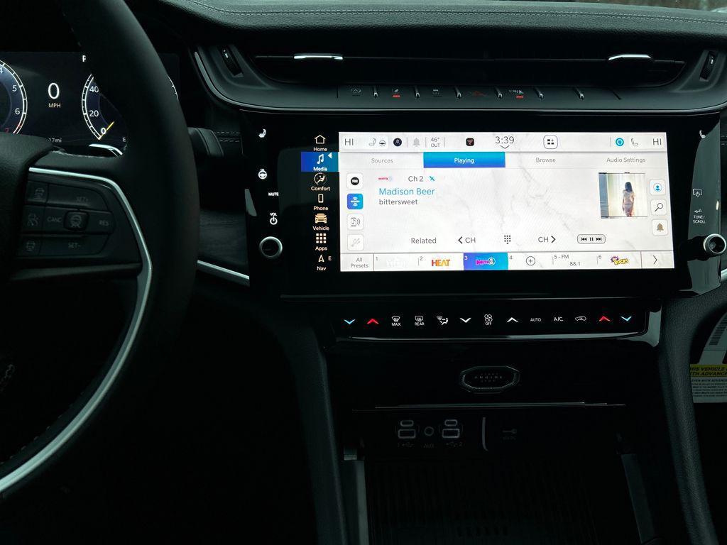 new 2026 Jeep Grand Cherokee car, priced at $44,775