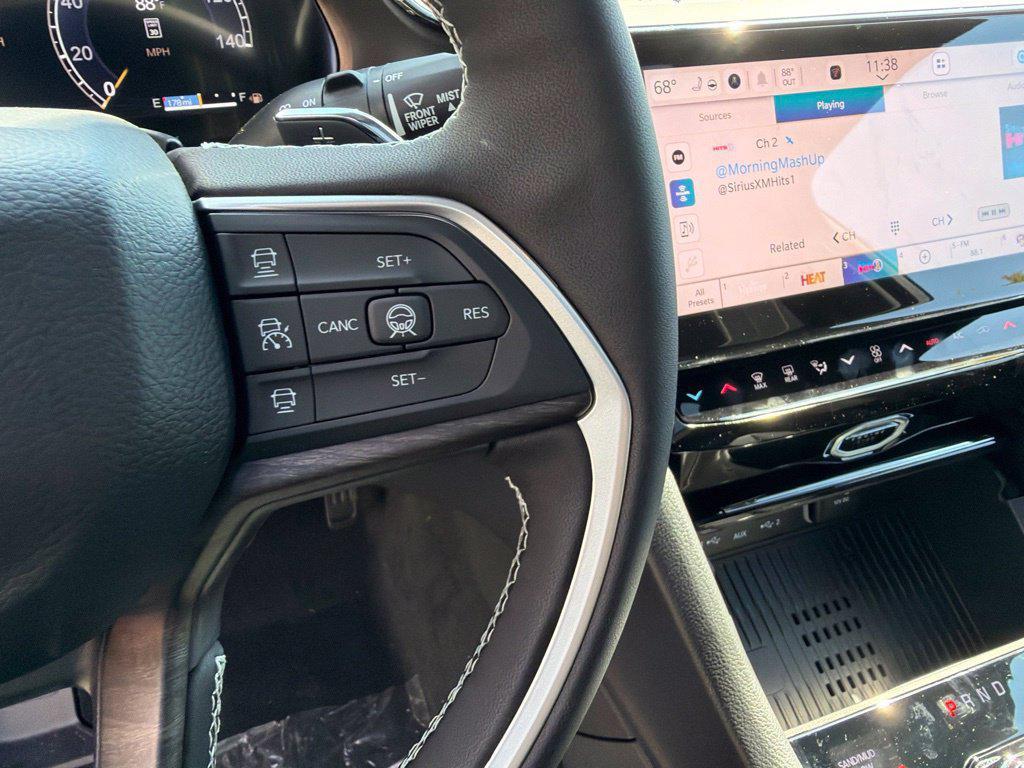 new 2027 Jeep Grand Cherokee car, priced at $51,515