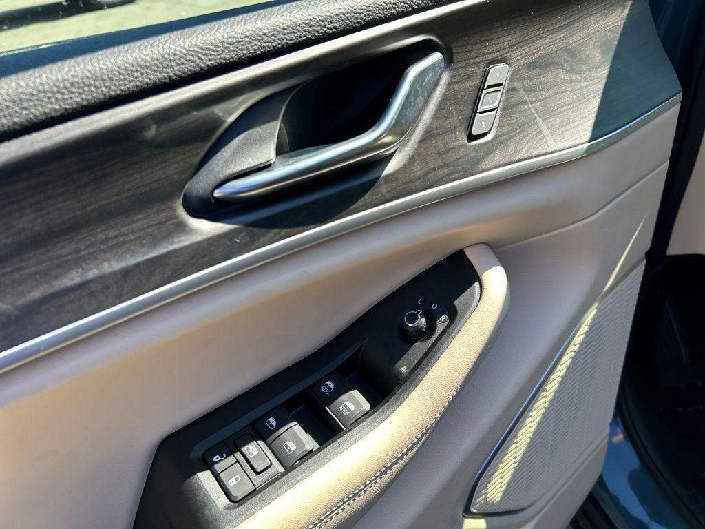 new 2026 Jeep Grand Cherokee car, priced at $46,655