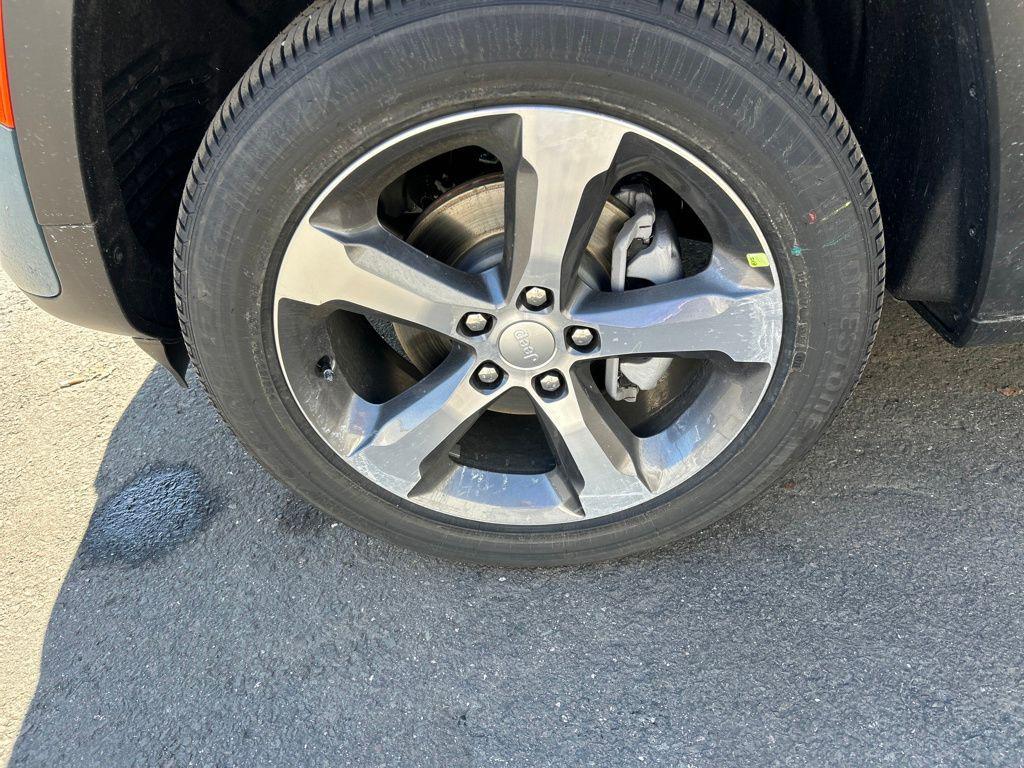 new 2026 Jeep Grand Cherokee car, priced at $46,655