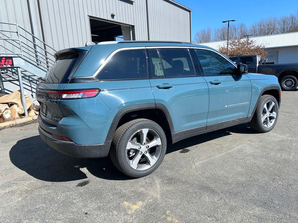 new 2026 Jeep Grand Cherokee car, priced at $46,655
