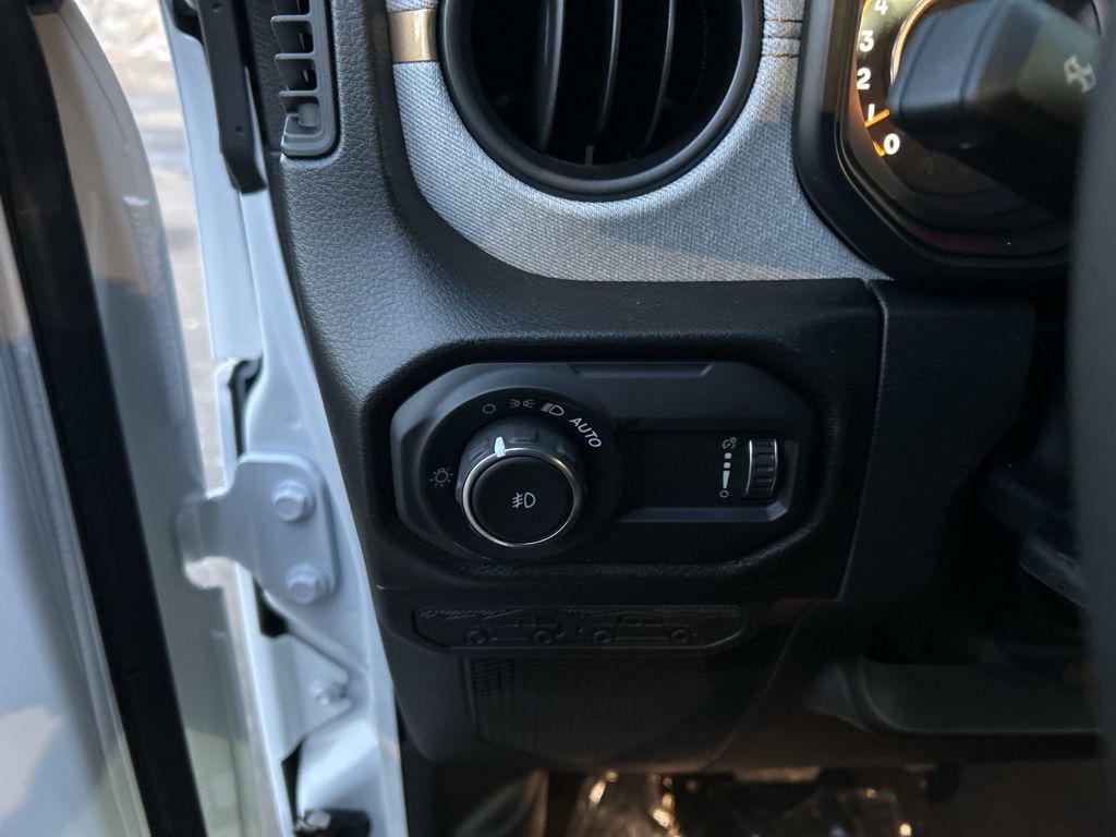 new 2026 Jeep Wrangler car, priced at $51,985