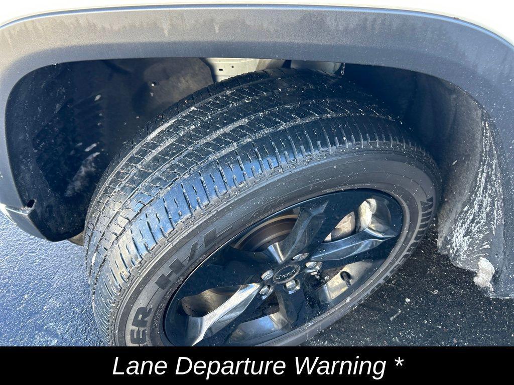 used 2023 Jeep Grand Cherokee L car, priced at $31,400