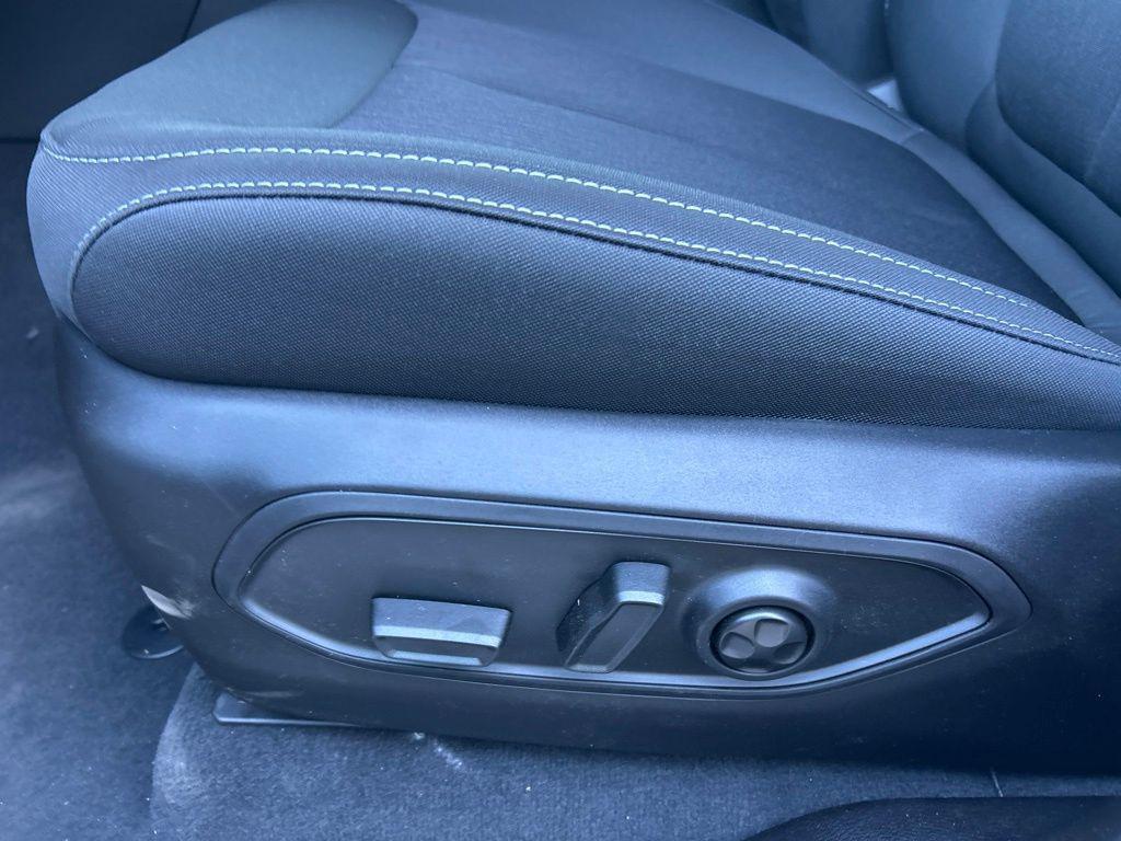 new 2026 Jeep Grand Cherokee car, priced at $37,773