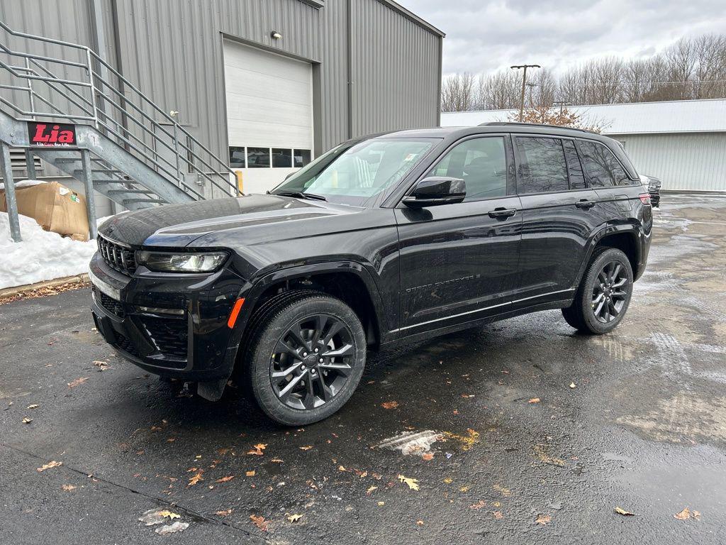 new 2026 Jeep Grand Cherokee car, priced at $53,825