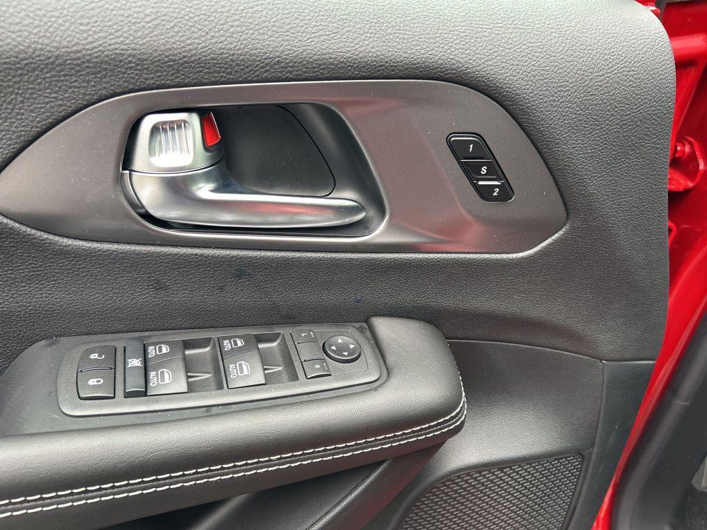 new 2026 Chrysler Pacifica car, priced at $45,055