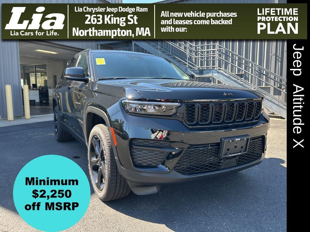 new 2025 Jeep Grand Cherokee car, priced at $43,625