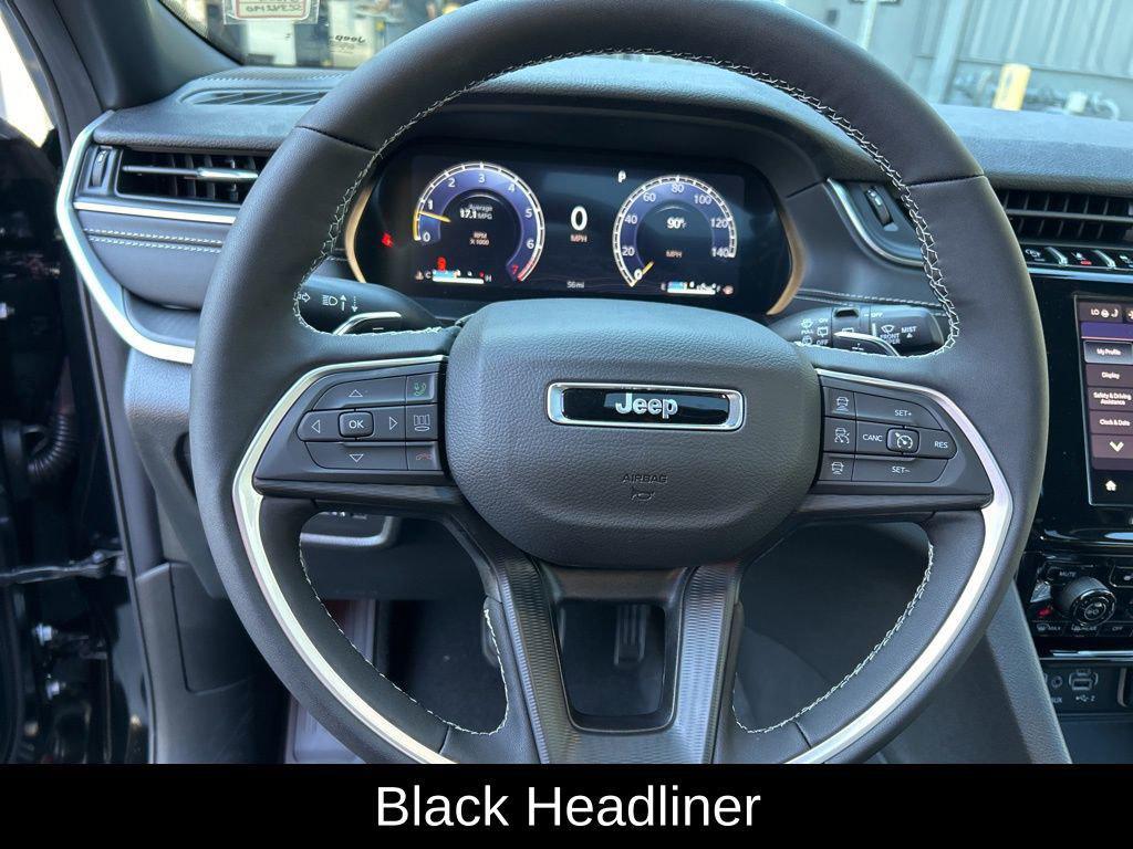 new 2025 Jeep Grand Cherokee car, priced at $44,422