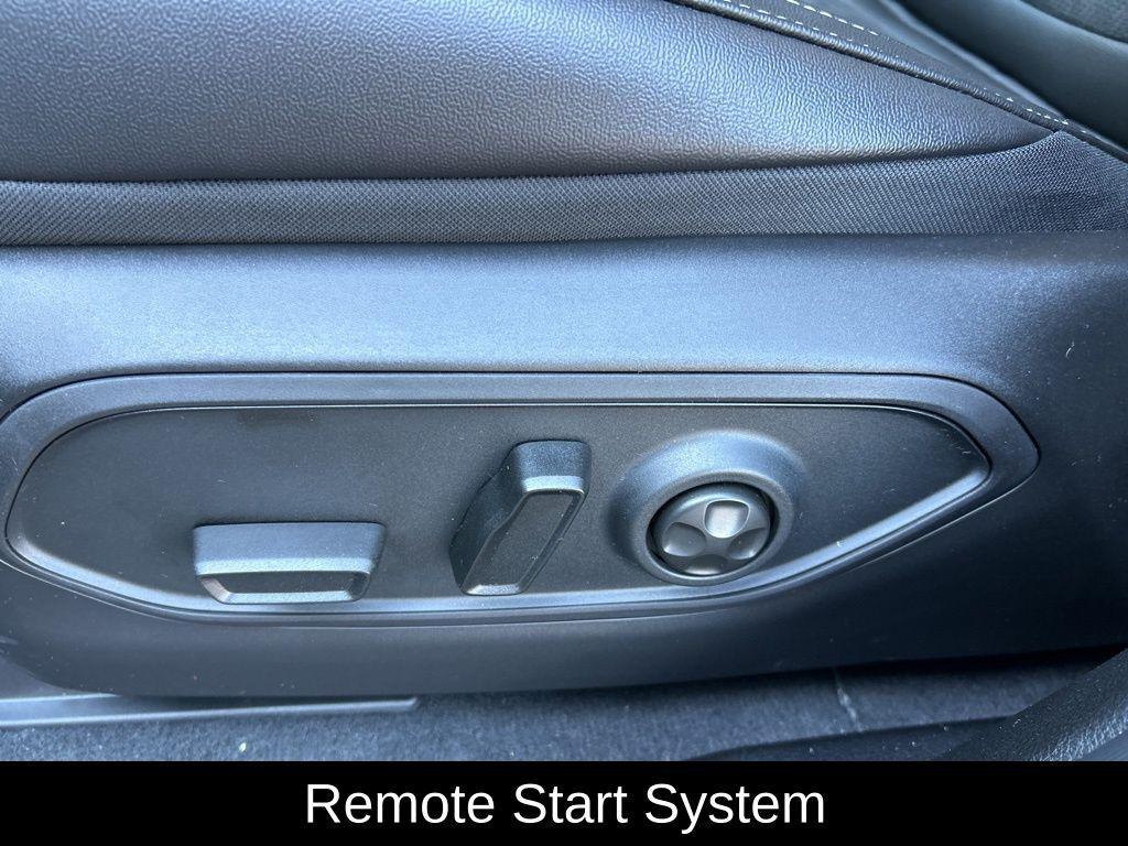 new 2025 Jeep Grand Cherokee car, priced at $43,625