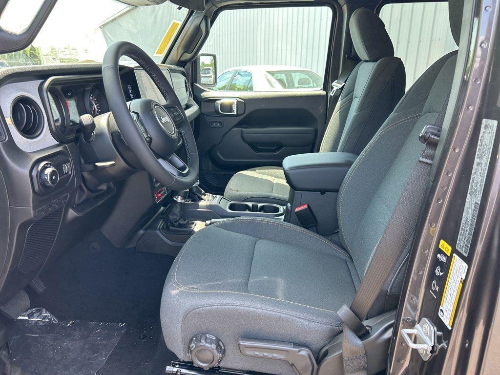 new 2026 Jeep Wrangler car, priced at $51,012