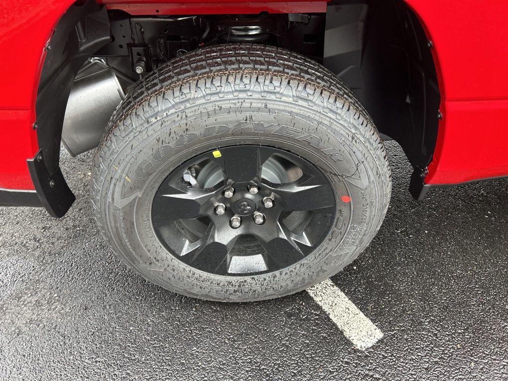 new 2025 Ram 1500 car, priced at $45,943