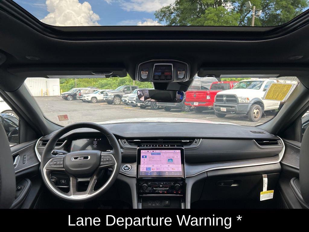 new 2025 Jeep Grand Cherokee L car, priced at $47,053