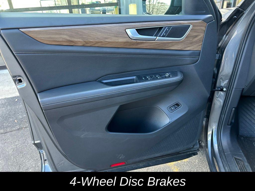 used 2025 Volkswagen Atlas car, priced at $34,300