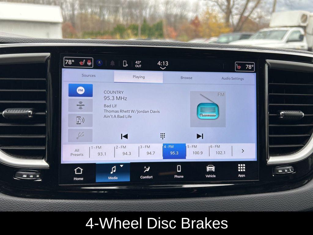 used 2024 Chrysler Pacifica car, priced at $26,000