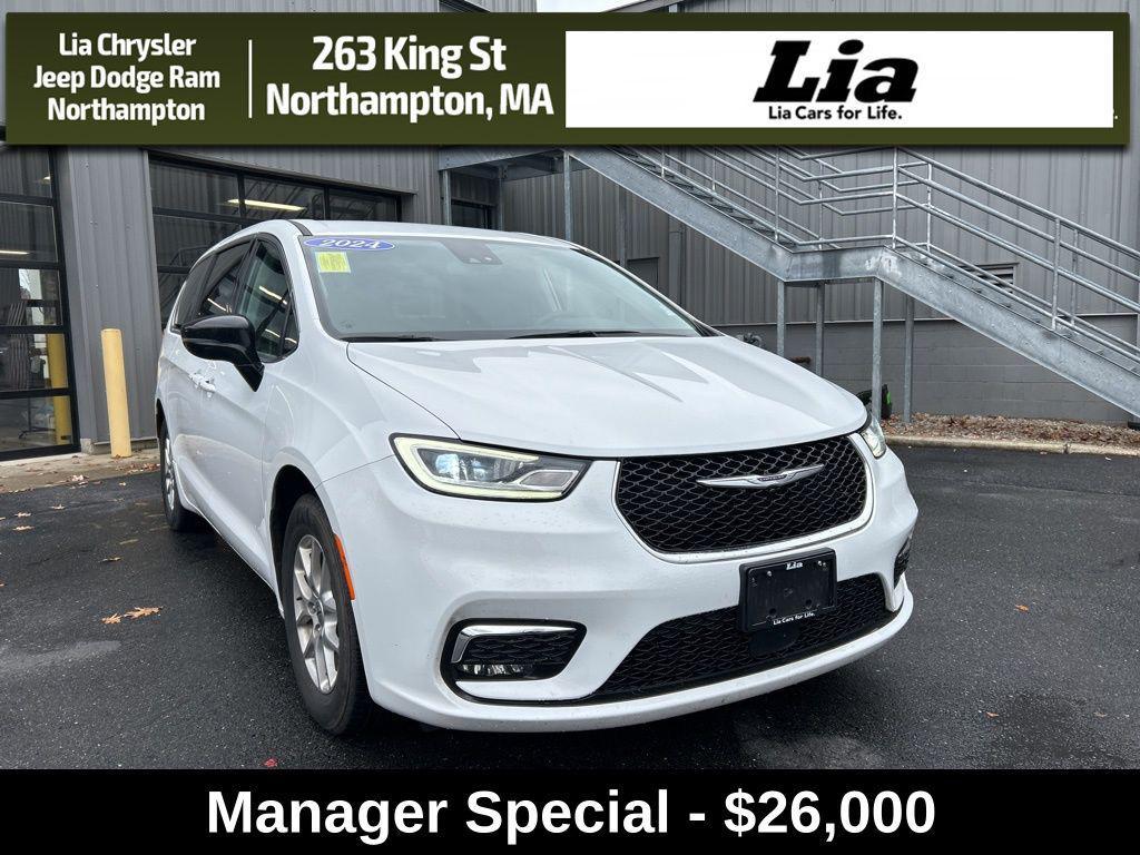 used 2024 Chrysler Pacifica car, priced at $26,000