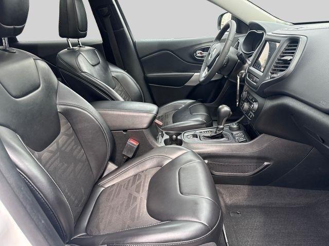 used 2022 Jeep Cherokee car, priced at $24,377