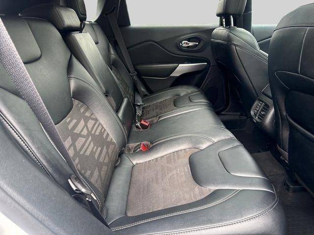 used 2022 Jeep Cherokee car, priced at $24,377