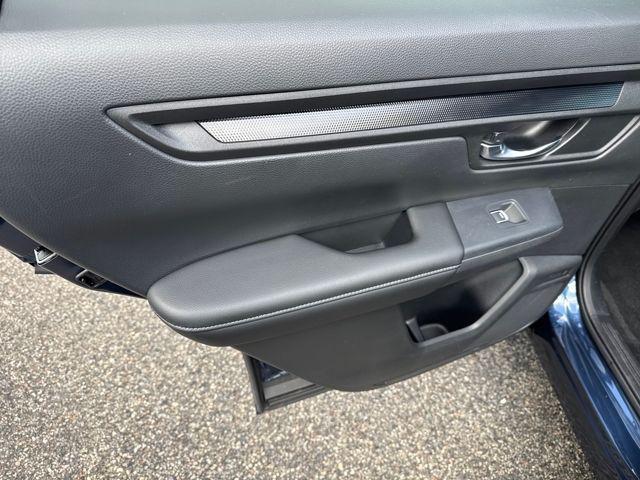 used 2025 Honda CR-V car, priced at $31,477