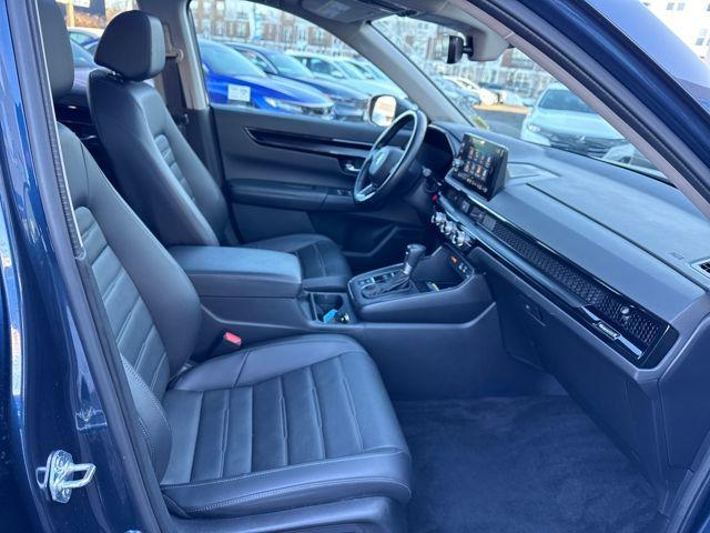 used 2025 Honda CR-V car, priced at $34,677