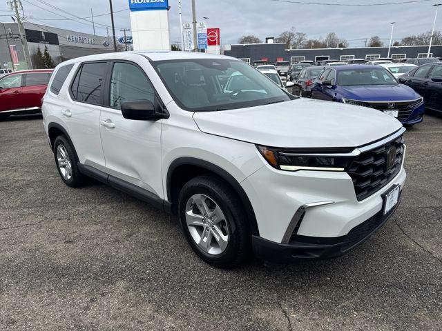 used 2023 Honda Pilot car, priced at $31,977
