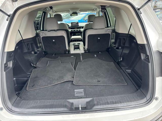 used 2023 Honda Pilot car, priced at $31,977