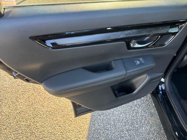 used 2025 Honda CR-V car, priced at $32,877