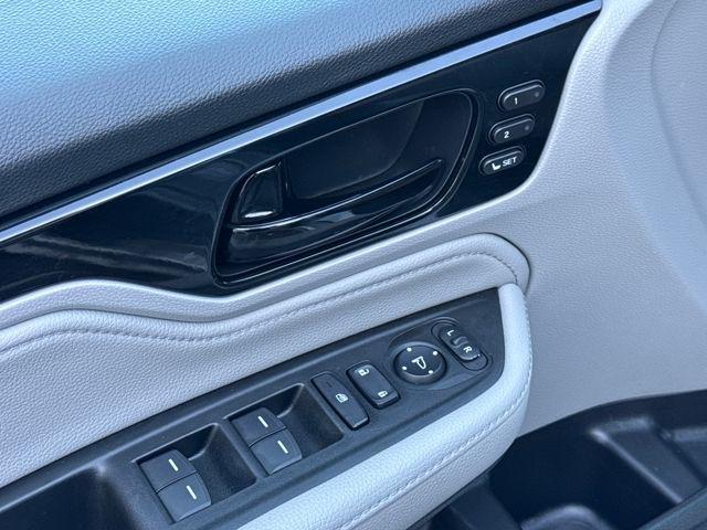 used 2023 Honda Odyssey car, priced at $33,877