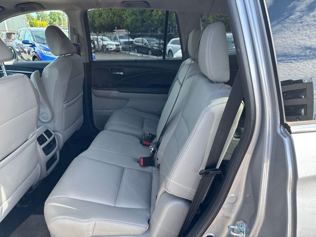 used 2022 Honda Pilot car, priced at $29,577